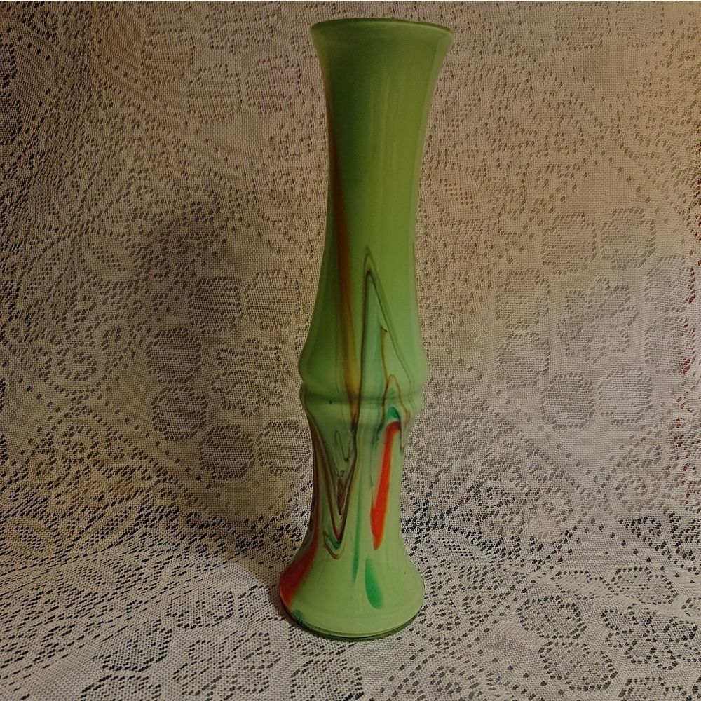Glass Vase - Picture 2 of 3